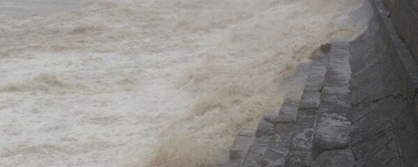 Шторм в Аджарии. Пляж в Кобулети - Sputnik Грузия