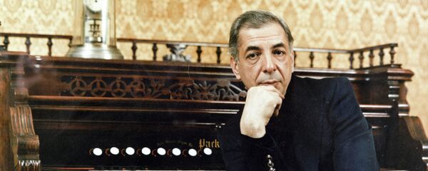 Микаэл Таривердиев - Sputnik Грузия