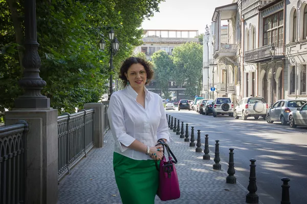 Анна Пучкова прогуливается по столице Грузии Анна Пучкова прогуливается по столице Грузии - Sputnik Грузия