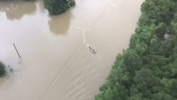 Крупное наводнение произошло в штате Луизиана на юге США. Видео ЧП - Sputnik Грузия