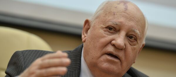 Бывший президент СССР Михаил Горбачев на презентации в Москве книги Карена Карагезьяна и Владимира Полякова Горбачев в жизни. - Sputnik Грузия