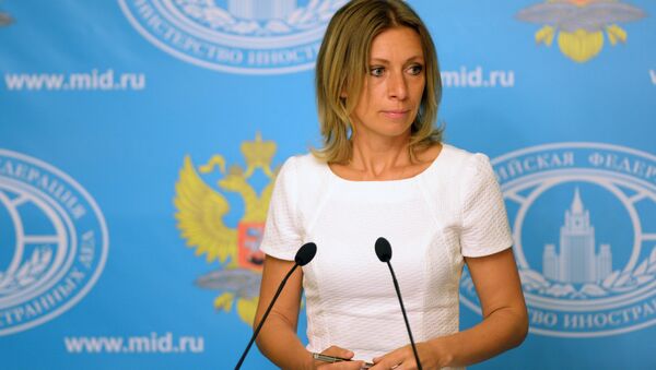 Официальный представитель министерства иностранных дел РФ Мария Захарова во время брифинга - Sputnik Грузия