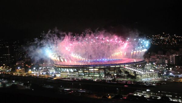 Праздничный салют в честь закрытия Олимпийских игр в Рио-де-Жанейро - Sputnik Грузия