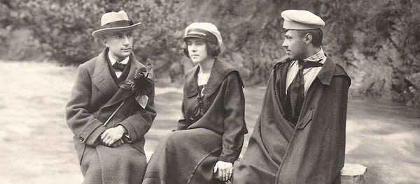 Илья Зданевич с друзьями - Sputnik Грузия