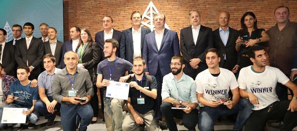 პრემიერ-მინისტრი სტარტაპების კონკურსში გამარჯვებულებთან პრემიერ-მინისტრი სტარტაპების კონკურსში გამარჯვებულებთან - Sputnik საქართველო