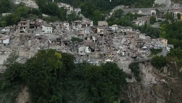 Последствия разрушительного землетрясения в Италии. Съемка с воздуха - Sputnik Грузия