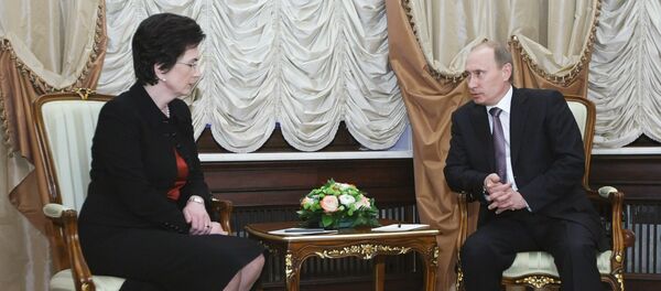 Премьер-министр России Владимир Путин встретился с Нино Бурджанадзе в Доме приемов - Sputnik Грузия