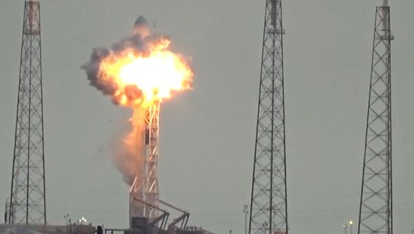 Ракета-носитель Falcon взорвалась во время испытаний. Кадры инцидента - Sputnik Грузия