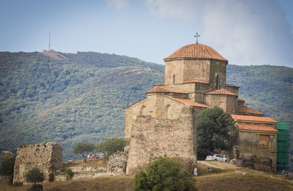 Храм Джвари близ города Мцхета возвели в VII веке - Sputnik Грузия