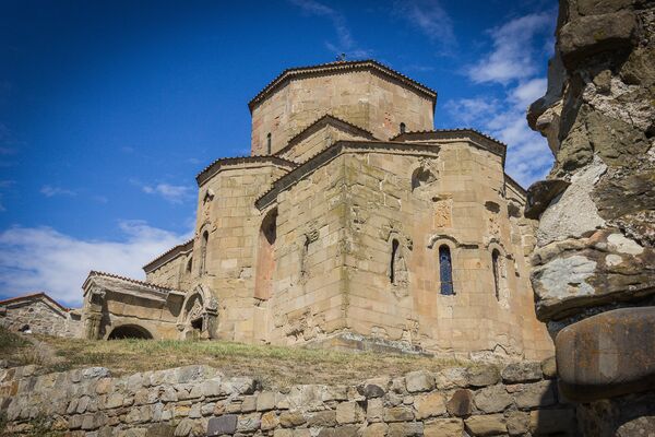 Храм и монастырь Джвари VII века - Sputnik Грузия