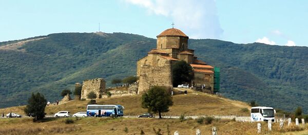 Реставраторы спасают храм Джвари VII века - Sputnik Грузия