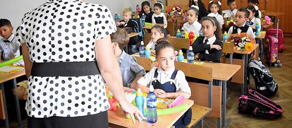 პირველკლასელები პირველკლასელები - Sputnik საქართველო