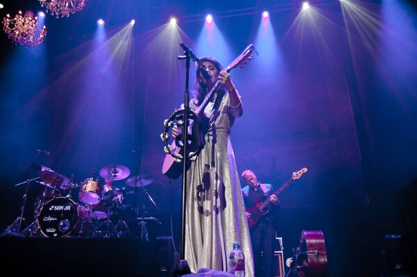 Кэти Мелуа Кэти Мелуа - Sputnik Грузия