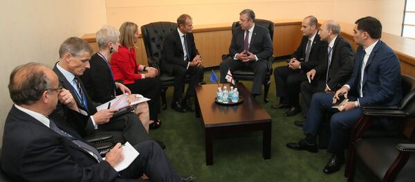 Георгий Квирикашвили беседует с Дональдом Туском и Федерикой Могерини - Sputnik Грузия