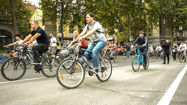День без автомобилей в Тбилиси отметили велопробегом - Sputnik Грузия