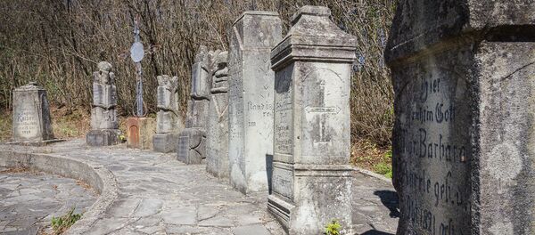 გერმანელების საფლავი სოფელ ასურეთში გერმანელების საფლავი სოფელ ასურეთში - Sputnik საქართველო