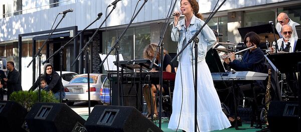 კონცერტი აღმაშენებლის გამზირზე - Sputnik საქართველო