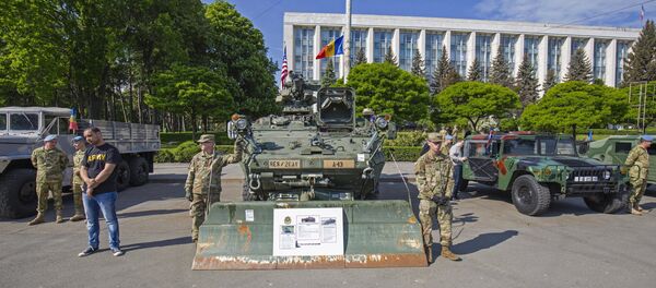 Военная техника США в Кишинёве - Sputnik Грузия