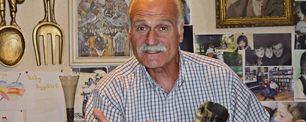 Грузинский советский актёр театра и кино Кахи Давидович Кавсадзе - Sputnik Грузия