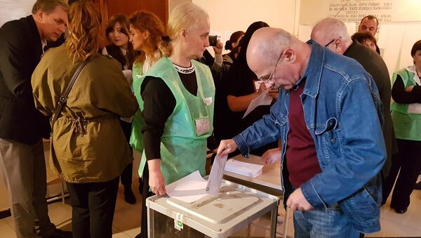 Выборы. Избирательный участок в Тбилиси - Sputnik Грузия