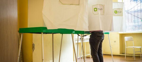 Парламентские выборы в Грузии, избирательный участок в Тбилиси - Sputnik Грузия