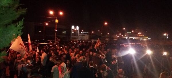 საპროტესტო აქცია ცესკოსთან საპროტესტო აქცია ცესკოსთან - Sputnik საქართველო