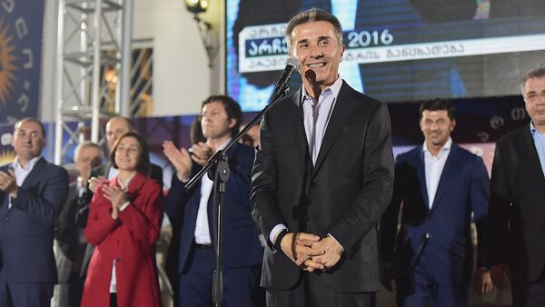 Бидзина Иванишвили с лидерами Грузинской мечты отмечает завершение выборов - Sputnik Грузия