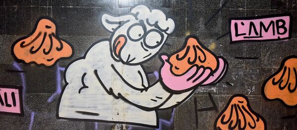 Граффити - овечка с хинкали - Sputnik Грузия