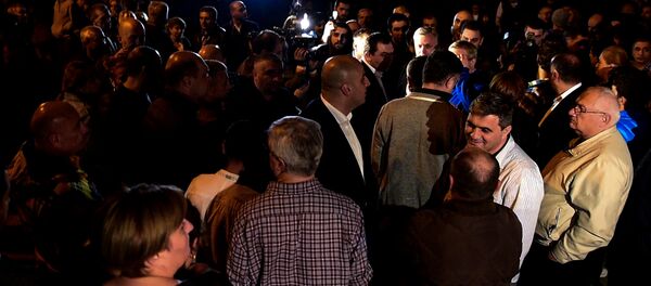 საარჩევნო ხმების სამართლიანად დათვლის მოთხოვნით, ერთიანი ნაციონალური მოძრაობის მომხრეებმა ცესკოს შენობასთან საპროტესტო აქცია გამართეს საარჩევნო ხმების სამართლიანად დათვლის მოთხოვნით, ერთიანი ნაციონალური მოძრაობის მომხრეებმა ცესკოს შენობასთან საპროტესტო აქცია გამართეს - Sputnik საქართველო