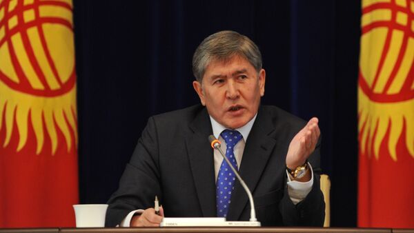 Президент Киргизии Алмазбек Атамбаев - Sputnik Грузия