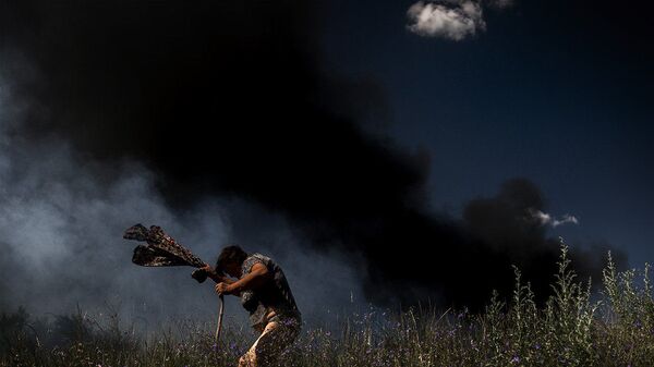 Работа фотографа Валерия Мельникова из серии Черные дни Украины - Sputnik Грузия