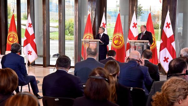 Лидеры Грузии и Кыргызстана - за сотрудничество двух стран - Sputnik Грузия