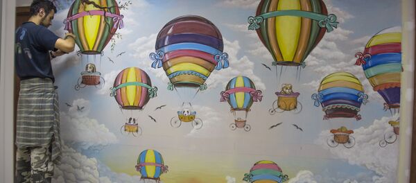 მხატვრები თბილისის კლინიკაში პედეატრიულ განყოფილებას ხატავენ მხატვრები თბილისის კლინიკაში პედეატრიულ განყოფილებას ხატავენ - Sputnik საქართველო