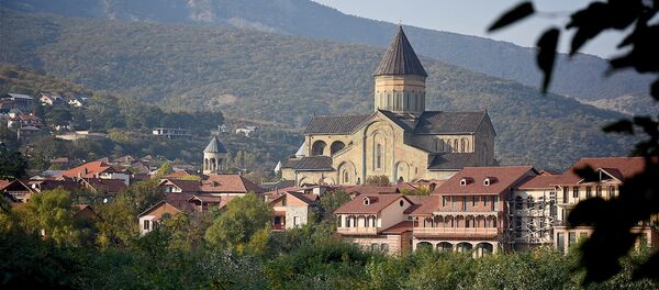 Вид на город Мцхета и собор Светицховели - Sputnik Грузия
