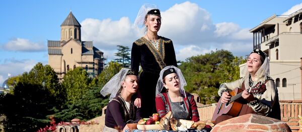 Тбилиси - исполнение грузинских народных песен - Sputnik Грузия
