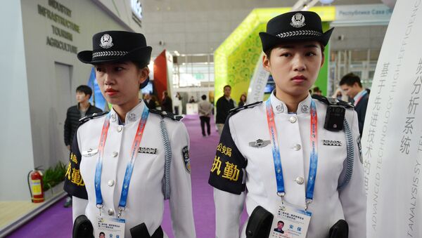 Сотрудницы китайской полиции - Sputnik Грузия