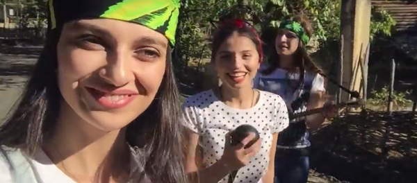 Трио Мандили запело реггей - Sputnik Грузия