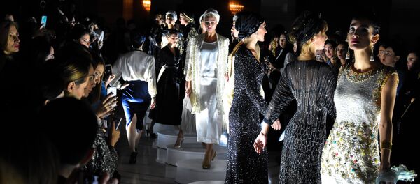 სუხიშვილების ბალეტის მოცეკვავეები ნინო რამიშვილის სამოსში გამოეწყვნენ სუხიშვილების ბალეტის მოცეკვავეები ნინო რამიშვილის სამოსში გამოეწყვნენ - Sputnik საქართველო