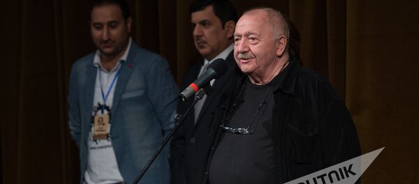 Роберт Стуруа. Театральный Шекспировский фестиваль в Ереване - Sputnik Грузия