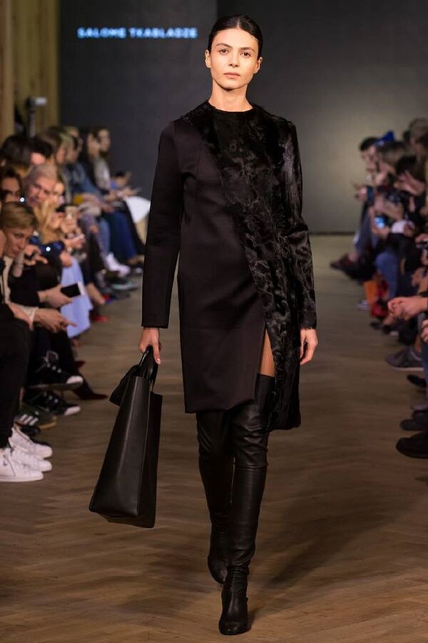 მოდელი Tbilisi Fashion Week-ზე, დიზაინერი სალომე ტყაბლაძე მოდელი Tbilisi Fashion Week-ზე, დიზაინერი სალომე ტყაბლაძე - Sputnik საქართველო