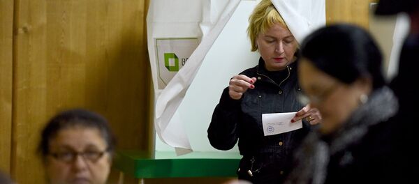 Второй тур парламентских выборов в Грузии Второй тур парламентских выборов в Грузии - Sputnik Грузия