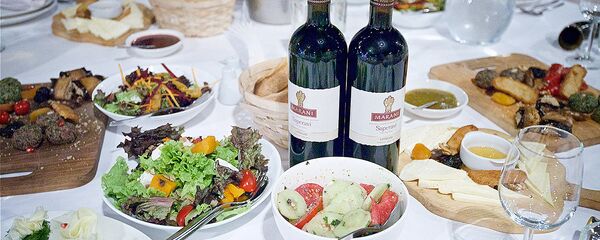 სადღესასწაულო სუფრა სადღესასწაულო სუფრა - Sputnik საქართველო