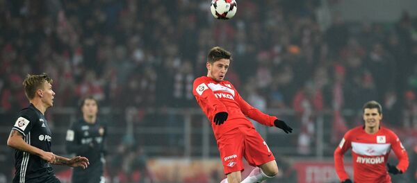 Игрок Спартака Джано Ананидзе (в центре) в матче 12-го тура чемпионата России по футболу среди клубов Премьер-лиги между командами ФК Спартак (Москва) и ПФК ЦСКА (Москва) - Sputnik Грузия