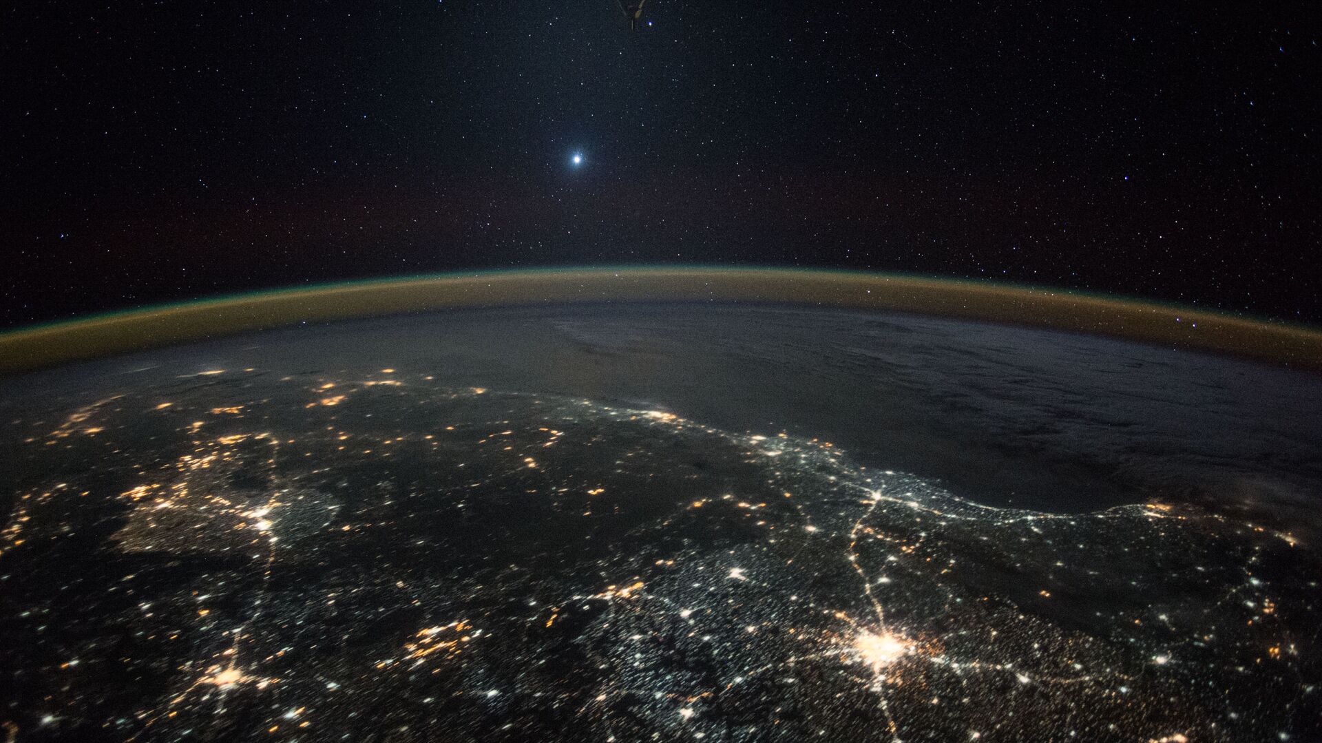 Вид на Землю с Международной космической станции. Архивное фото - Sputnik Грузия, 1920, 07.04.2022