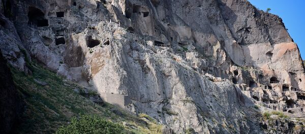 Древний пещерный комплекс Вардзия - Sputnik Грузия