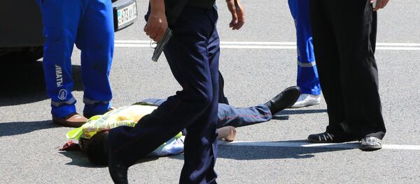 Последствия перестрелки возле отделения полиции в Алма-Ате - Sputnik Грузия