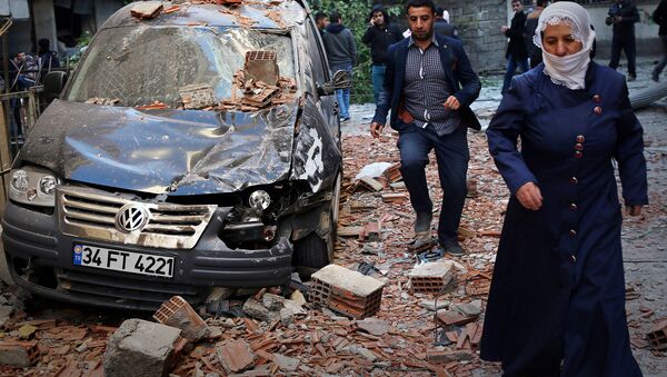 Последствия взрыва в турецком городе Диярбакыр - Sputnik Грузия
