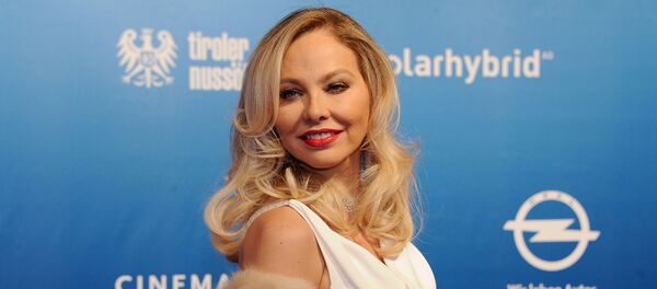 Итальянская актриса Орнелла Мути на гала-вечере Cinema for Peace в Берлине - Sputnik Грузия
