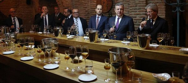 Премьер Грузии Георгий Квирикашвили и глава МИД Италии Паоло Джентилони - Sputnik Грузия