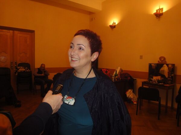 Голоса Грузии. Певица, также участница проекта Голос Этери Бериашвили Голоса Грузии. Певица, также участница проекта Голос Этери Бериашвили - Sputnik Грузия